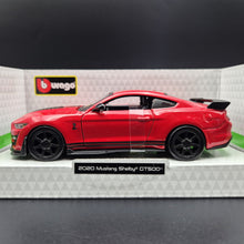 Load image into Gallery viewer, Bburago 2020 Mustang Shelby GT500 Red 1:32 Die Cast Car
