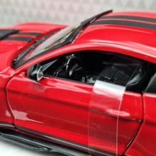 Load image into Gallery viewer, Bburago 2020 Mustang Shelby GT500 Red 1:32 Die Cast Car
