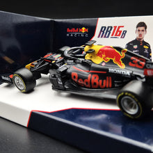 Load image into Gallery viewer, Bburago 2021 Red Bull Honda Racing Formula 1 RB16B Max Verstappen #33 1:43
