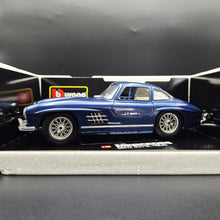 Load image into Gallery viewer, Bburago Mercedes-Benz 300 SL (1954) Gullwing Blue #3013 1:18 Die Cast Car
