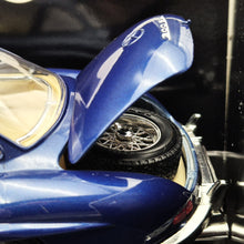 Load image into Gallery viewer, Bburago Mercedes-Benz 300 SL (1954) Gullwing Blue #3013 1:18 Die Cast Car
