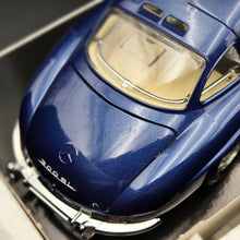 Load image into Gallery viewer, Bburago Mercedes-Benz 300 SL (1954) Gullwing Blue #3013 1:18 Die Cast Car
