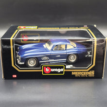 Load image into Gallery viewer, Bburago Mercedes-Benz 300 SL (1954) Gullwing Blue #3013 1:18 Die Cast Car
