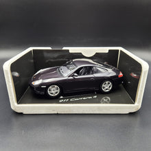Load image into Gallery viewer, Bburago 1997 Porsche 911 Carrera 4 Dark Purple 1:18 Die Cast Car
