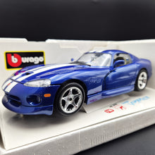 Load image into Gallery viewer, Bburago 1996 Dodge Viper GTS Coupe Blue #3030 1:18 Die Cast Car
