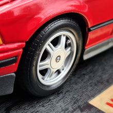 Load image into Gallery viewer, Maisto 1993 BMW 325i Convertible Red #331812 1:18 Special Edition Die Cast Car
