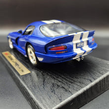 Load image into Gallery viewer, Maisto 1996 Dodge Viper GTS Coupe Blue #31832 1:18 Special Edition Die Cast Car
