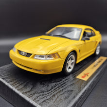 Load image into Gallery viewer, Maisto 1999 Mustang GT Yellow #31860 1:18 Special Edition Die Cast Car

