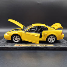 Load image into Gallery viewer, Maisto 1999 Mustang GT Yellow #31860 1:18 Special Edition Die Cast Car

