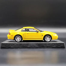 Load image into Gallery viewer, Maisto 1999 Mustang GT Yellow #31860 1:18 Special Edition Die Cast Car
