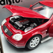 Load image into Gallery viewer, Maisto 1996 Mercedes-Benz SLK 230 Cabriolet Red #31838 1:18 Die Cast Car
