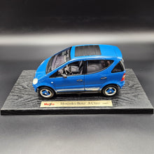 Load image into Gallery viewer, Maisto 1997 Mercedes-Benz A-Class Blue #31841 1:18 Die Cast Car
