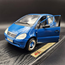 Load image into Gallery viewer, Maisto 1997 Mercedes-Benz A-Class Blue #31841 1:18 Die Cast Car
