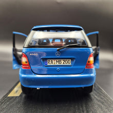 Load image into Gallery viewer, Maisto 1997 Mercedes-Benz A-Class Blue #31841 1:18 Die Cast Car
