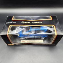 Load image into Gallery viewer, Maisto 1997 Mercedes-Benz A-Class Blue #31841 1:18 Die Cast Car
