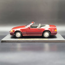 Load image into Gallery viewer, Maisto 1989 Mercedes-Benz 500SL Convertible Dark Red #31801 1:18 Special Edition Die Cast Car
