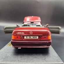 Load image into Gallery viewer, Maisto 1989 Mercedes-Benz 500SL Convertible Dark Red #31801 1:18 Special Edition Die Cast Car
