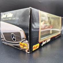 Load image into Gallery viewer, Maisto 1989 Mercedes-Benz 500SL Convertible Dark Red #31801 1:18 Special Edition Die Cast Car
