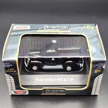 Load image into Gallery viewer, Motormax 1940 Ford Pick Up American Classics Premium Collection 1:87 Model
