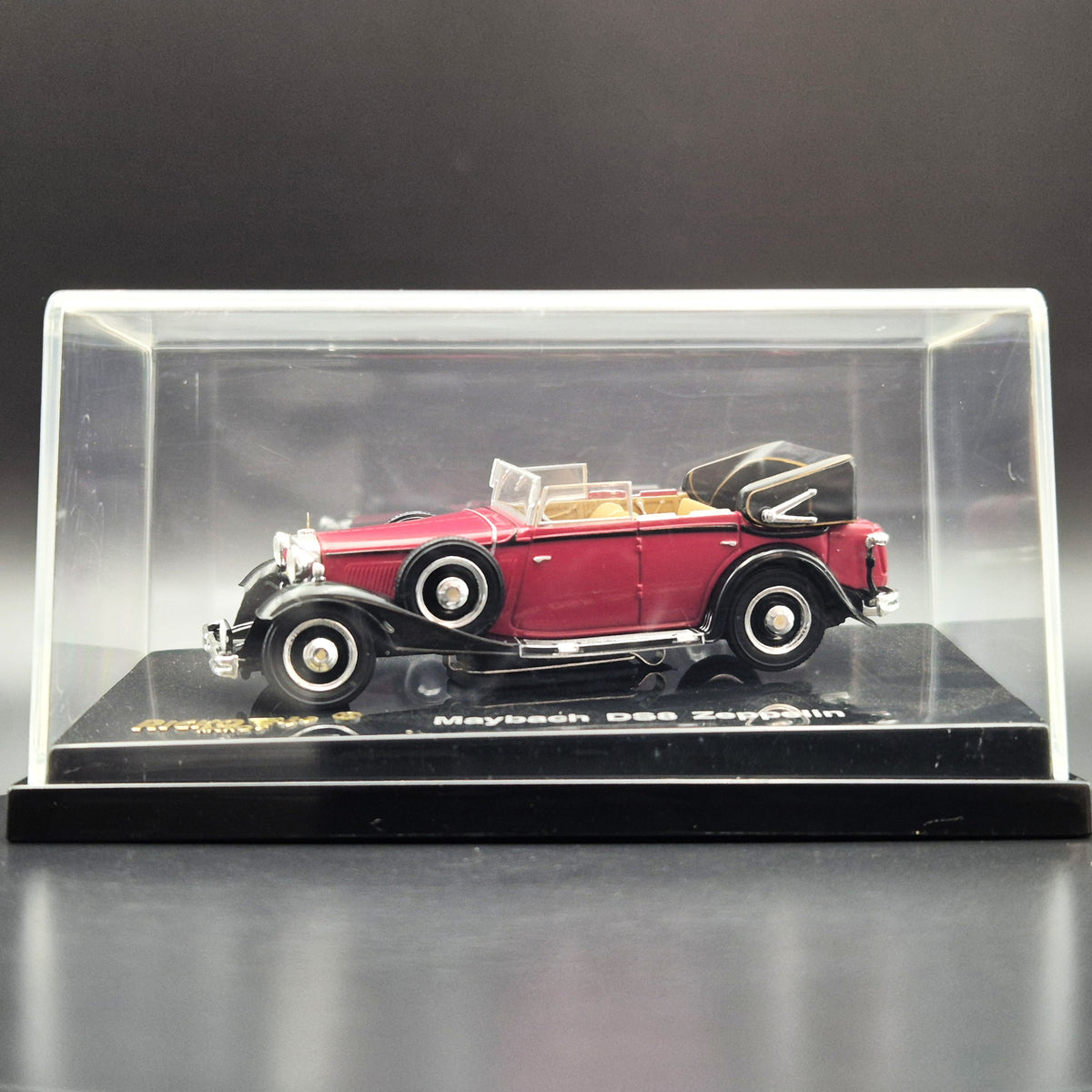 Ricko Maybach DS8 Zeppelin Red #38048 1:87 HO Scale Model – Explorafind