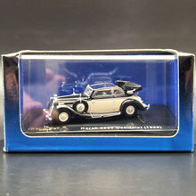 Load image into Gallery viewer, Ricko 1939 Horch 930V Cabriolet Black/Cream #38652 1:87 HO Scale Model