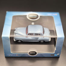 Load image into Gallery viewer, Oxford Diecast Humber Hawk Mk IV Windsor Blue 76HH003 1:76 Model
