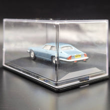 Load image into Gallery viewer, Oxford Diecast Jaguar XJS Arctic Blue 73XJS004 1:76 Model
