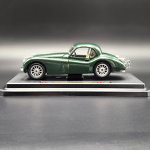 Load image into Gallery viewer, Bburago Jaguar XK120 Coupe (1948) Green #1508 1:24 Die Cast Car
