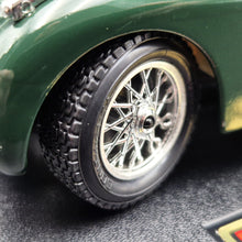 Load image into Gallery viewer, Bburago Jaguar XK120 Coupe (1948) Green #1508 1:24 Die Cast Car
