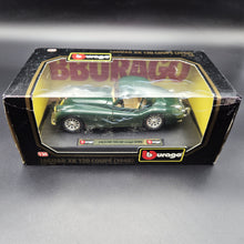 Load image into Gallery viewer, Bburago Jaguar XK120 Coupe (1948) Green #1508 1:24 Die Cast Car
