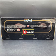 Load image into Gallery viewer, Bburago Jaguar XK120 Coupe (1948) Green #1508 1:24 Die Cast Car
