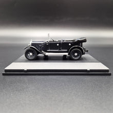 Load image into Gallery viewer, Oxford Diecast Austin Heavy Twelve Cobalt Blue AHT003 1:43 Model
