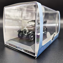 Load image into Gallery viewer, Oxford Diecast Austin Heavy Twelve Maroon AHT002 1:43 Model
