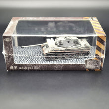 Load image into Gallery viewer, 1944 German Reich Tiger II Sd.Kfz.182 Heavy Tank 1:72 Die Cast Tank - Budapest
