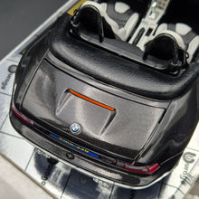Load image into Gallery viewer, Bburago BMW M Roadster 1996 Black #3359 1:18 Gold Collection Die Cast Car
