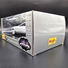 Load image into Gallery viewer, Maisto 1996 Mercedes-Benz SLK 230 Cabriolet Silver #31838 1:18 Die Cast Car
