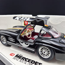 Load image into Gallery viewer, Bburago Mercedes-Benz 300 SL (1954) Gullwing Black #3015 1:18 Die Cast Car

