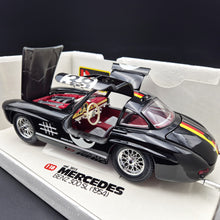 Load image into Gallery viewer, Bburago Mercedes-Benz 300 SL (1954) Gullwing Black #3015 1:18 Die Cast Car
