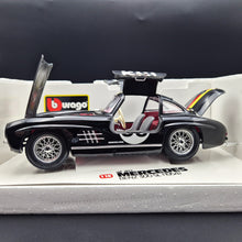 Load image into Gallery viewer, Bburago Mercedes-Benz 300 SL (1954) Gullwing Black #3015 1:18 Die Cast Car
