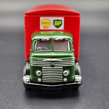 Load image into Gallery viewer, Vanguards 1950 Commer QX Boxback Truck Shell Electrical Oil #VA28000 1:64 1950-60&#39;s Classic Vehicles

