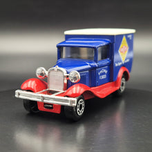 Load image into Gallery viewer, Matchbox 1990 Ford Model A Van Smith&#39;s Crisps Australia Blue 1-75 Series MB38 Boxed
