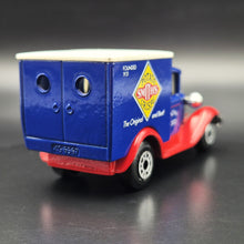 Load image into Gallery viewer, Matchbox 1990 Ford Model A Van Smith&#39;s Crisps Australia Blue 1-75 Series MB38 Boxed
