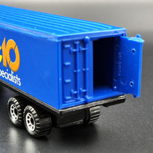 Load image into Gallery viewer, Matchbox 1987 Kenworth Aerodyne Semi &amp; Box Trailer Blue Mitre 10 Convoy CY-9 - Boxed In Incorrect Box
