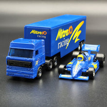 Load image into Gallery viewer, Matchbox 1993 DAF 3300 Spacecab Racing Transporter with Reynard Formula 3000 Car Mitre 10 Racing Team CY-24