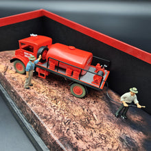 Load image into Gallery viewer, Trax - Trux 1940’s Chevrolet Blitz Wagon – Fire Fighting Tanker #F0F1 1:50 Die Cast Model/Diorama Gift Box