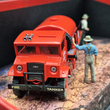 Load image into Gallery viewer, Trax - Trux 1940’s Chevrolet Blitz Wagon – Fire Fighting Tanker #F0F1 1:50 Die Cast Model/Diorama Gift Box
