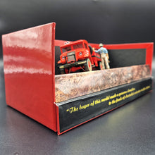 Load image into Gallery viewer, Trax - Trux 1940’s Chevrolet Blitz Wagon – Fire Fighting Tanker #F0F1 1:50 Die Cast Model/Diorama Gift Box
