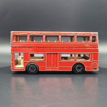 Load image into Gallery viewer, Matchbox 1972 The Londoner Bus #MB17 Red Matchbox 1-75 Superfast
