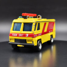 Load image into Gallery viewer, Matchbox 1984 Command Vehicle Yellow Metro Airport - Foam Unit #MB54 1-75 Series
