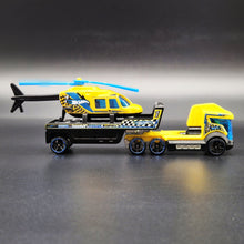 Load image into Gallery viewer, Hot Wheels 2013 Copter Chase Transporter &amp; Propper Chopper - Truck &amp; Helicopter Trackin&#39; Trucks
